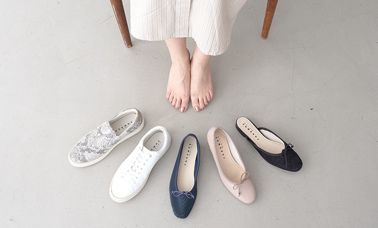 エジプト型ってどんな足？相性の良いパンプスやスニーカーの選び方