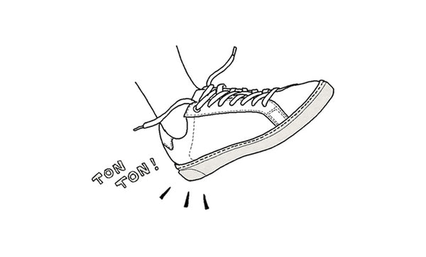 スニーカーの踵が靴ずれしやすい方必見！スニーカーや紐靴の正しい履き方とは？