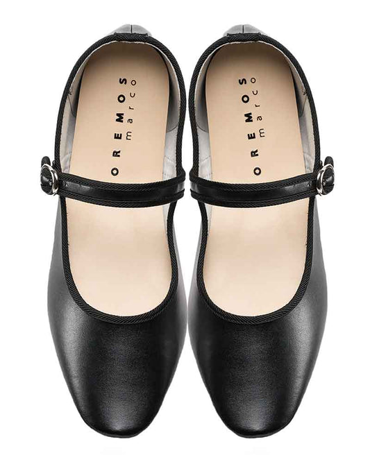 カンフーシューズ