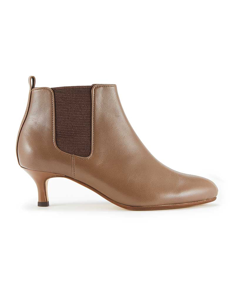 キトゥンヒールサイドゴアブーツ