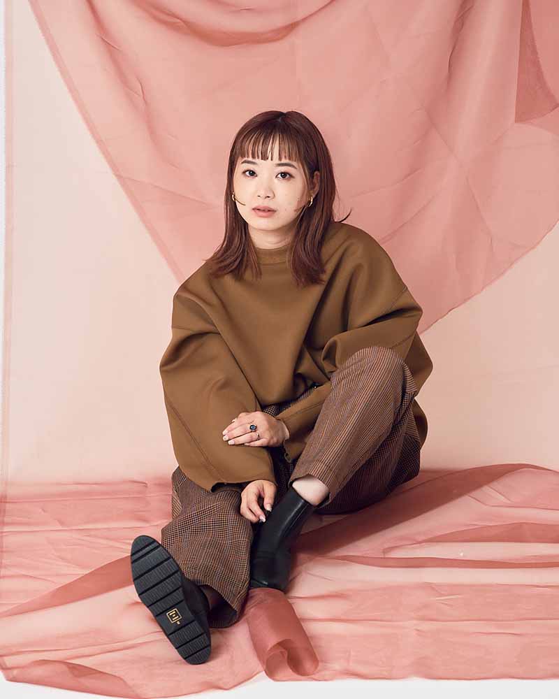 シンプルショートブーツ