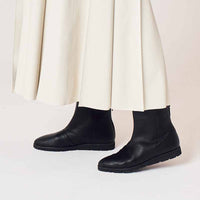 シンプルショートブーツ