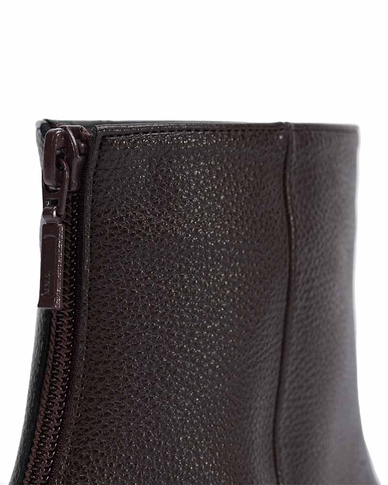 シンプルショートブーツ