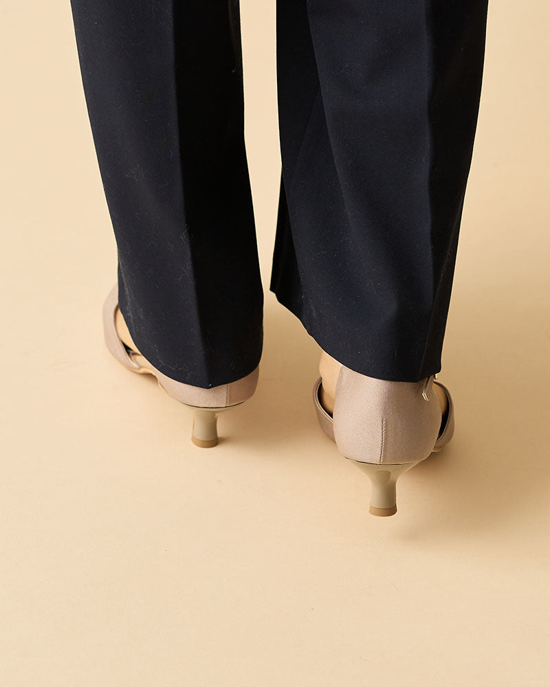 セパレートパンプス