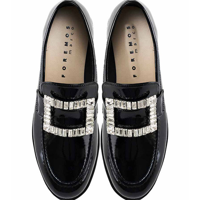 ビジューバックルローファー