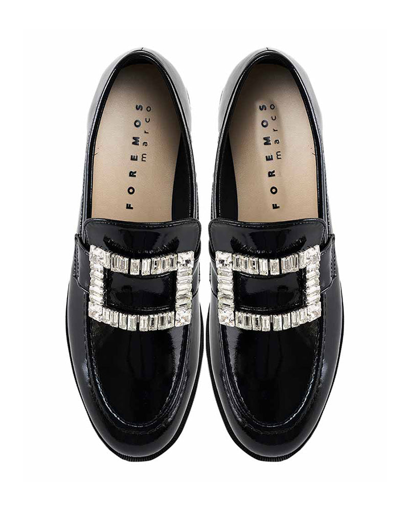 ビジューバックルローファー