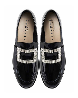 ビジューバックルローファー