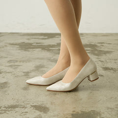 ポインテッドプレーンパンプス