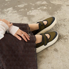 ベルテッドスニーカー