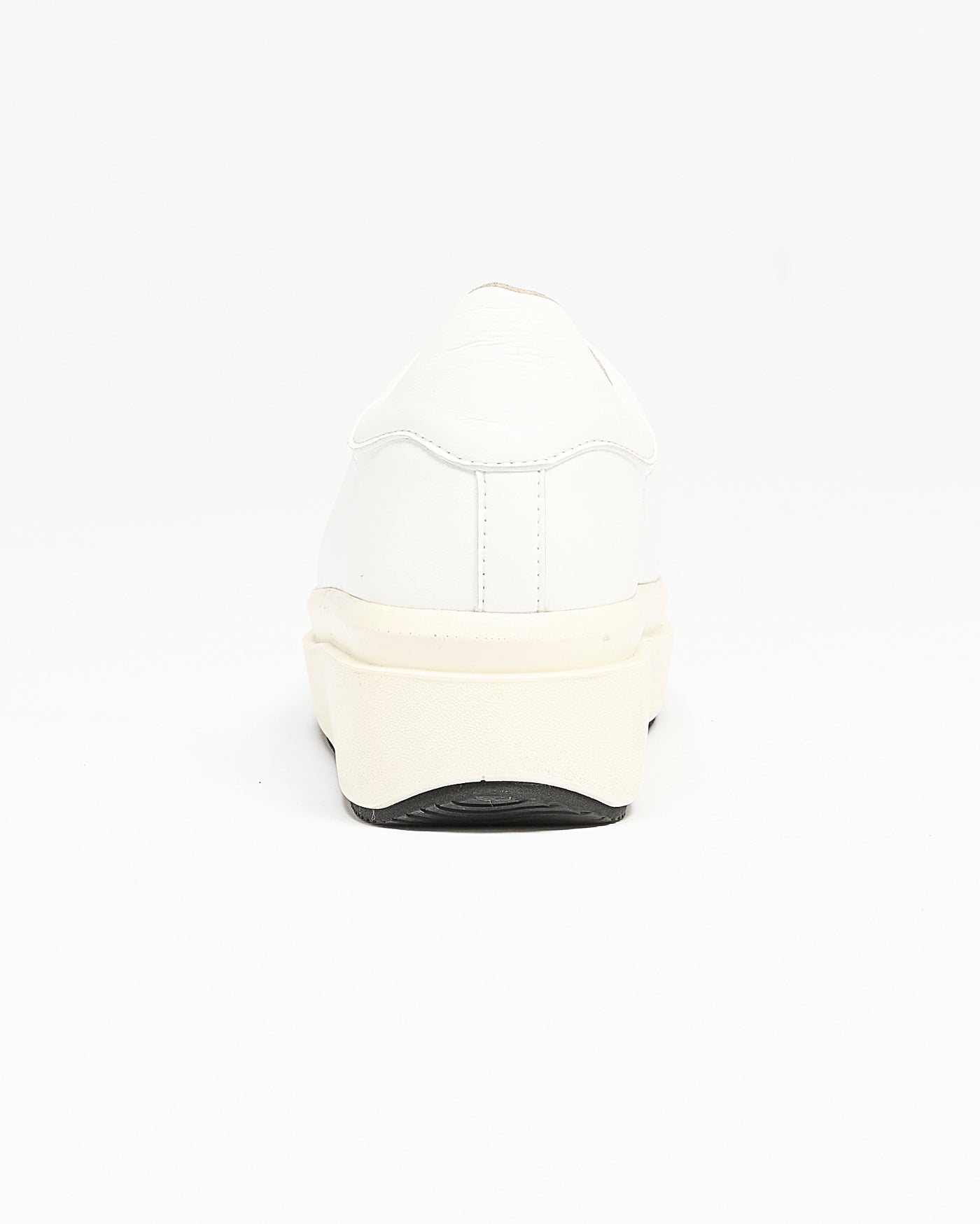 プラットフォームスニーカー