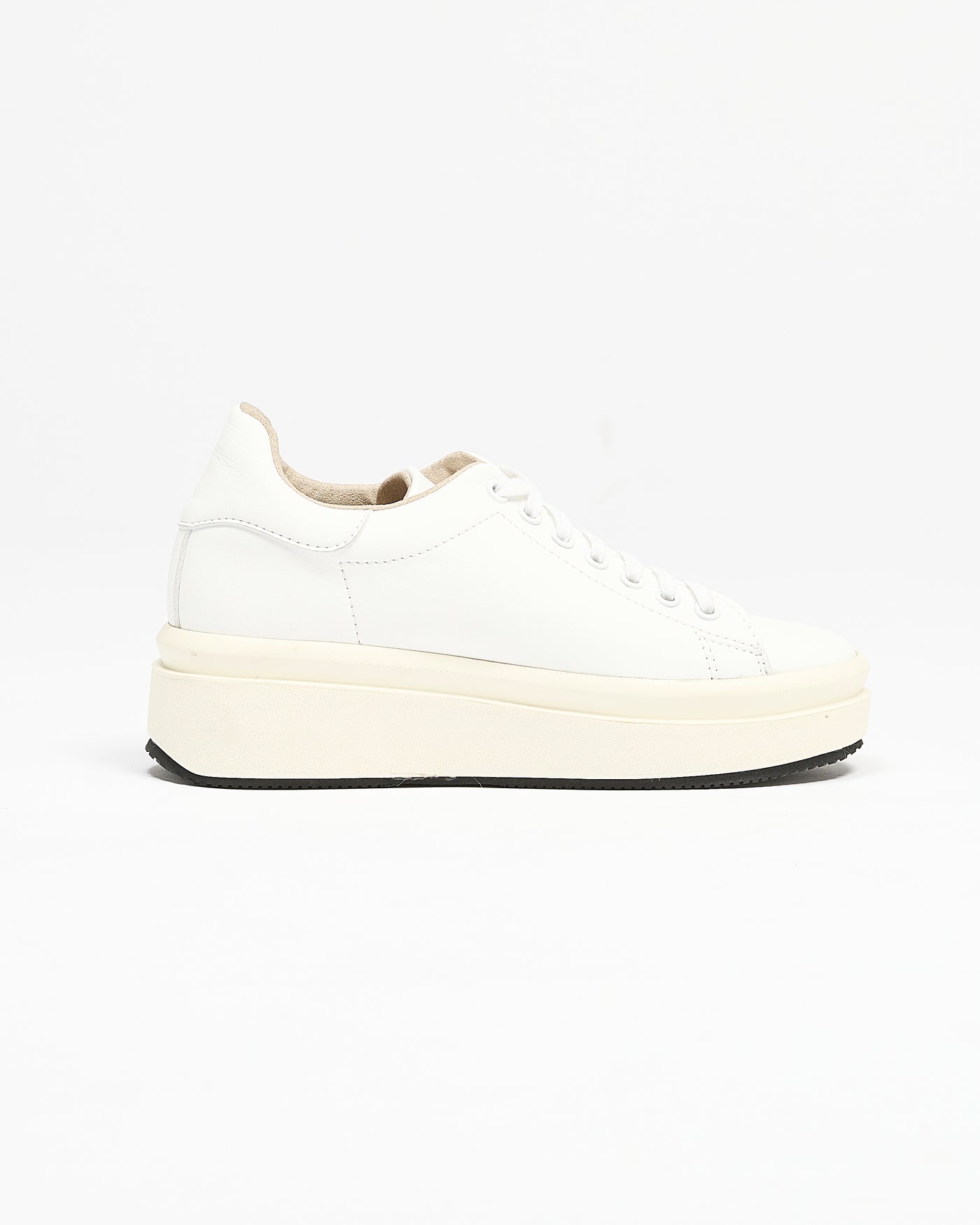 プラットフォームスニーカー