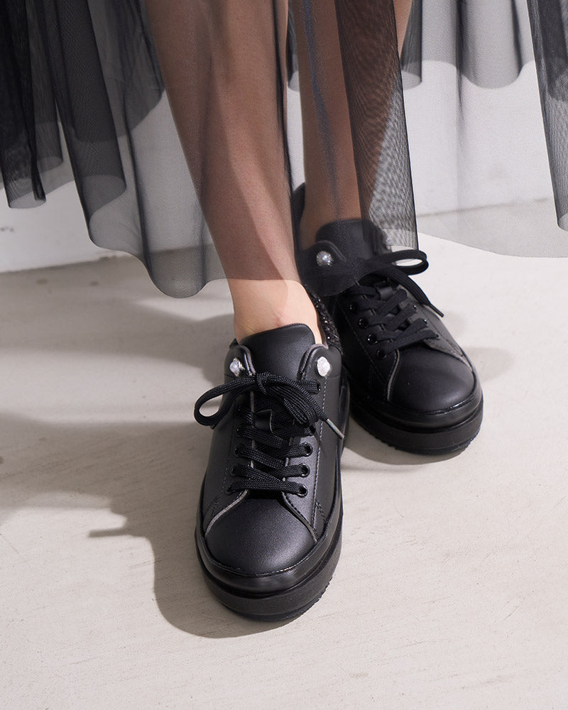 プラットフォームビジュースニーカー