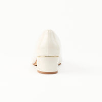 ポインテッドプレーンパンプス