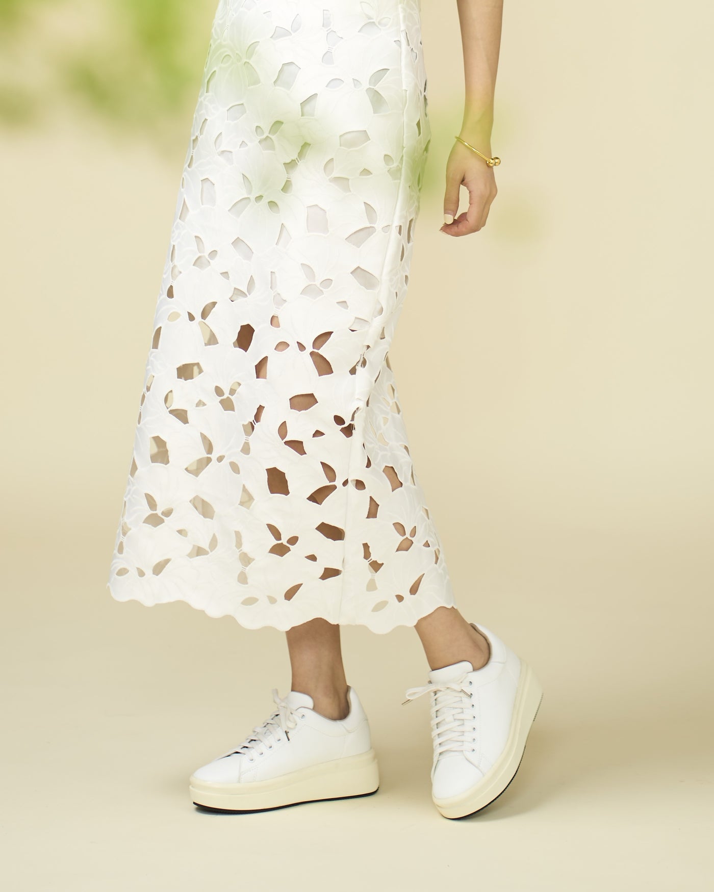 プラットフォームスニーカー