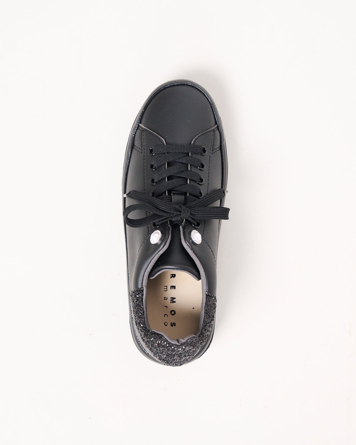 プラットフォームビジュースニーカー