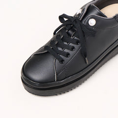 プラットフォームビジュースニーカー