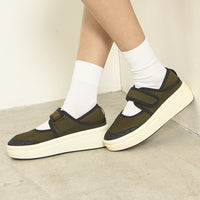 ベルテッドスニーカー