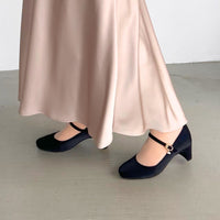 【マシュマロフィット】ビジューストラップパンプス