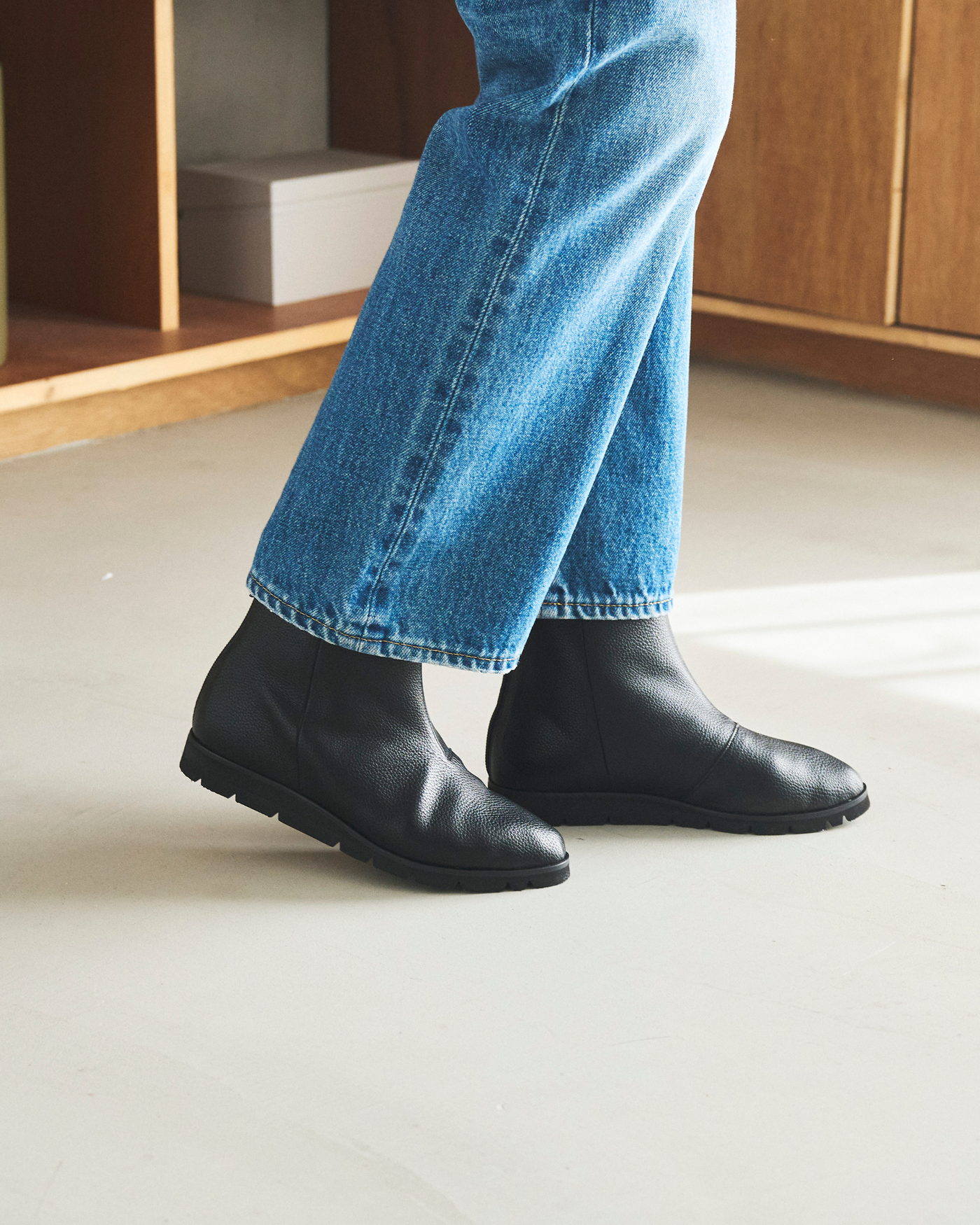 シンプルショートブーツ