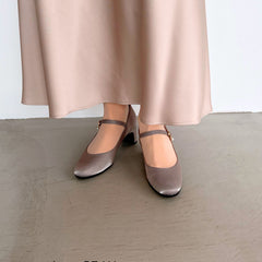 【マシュマロフィット】ビジューストラップパンプス