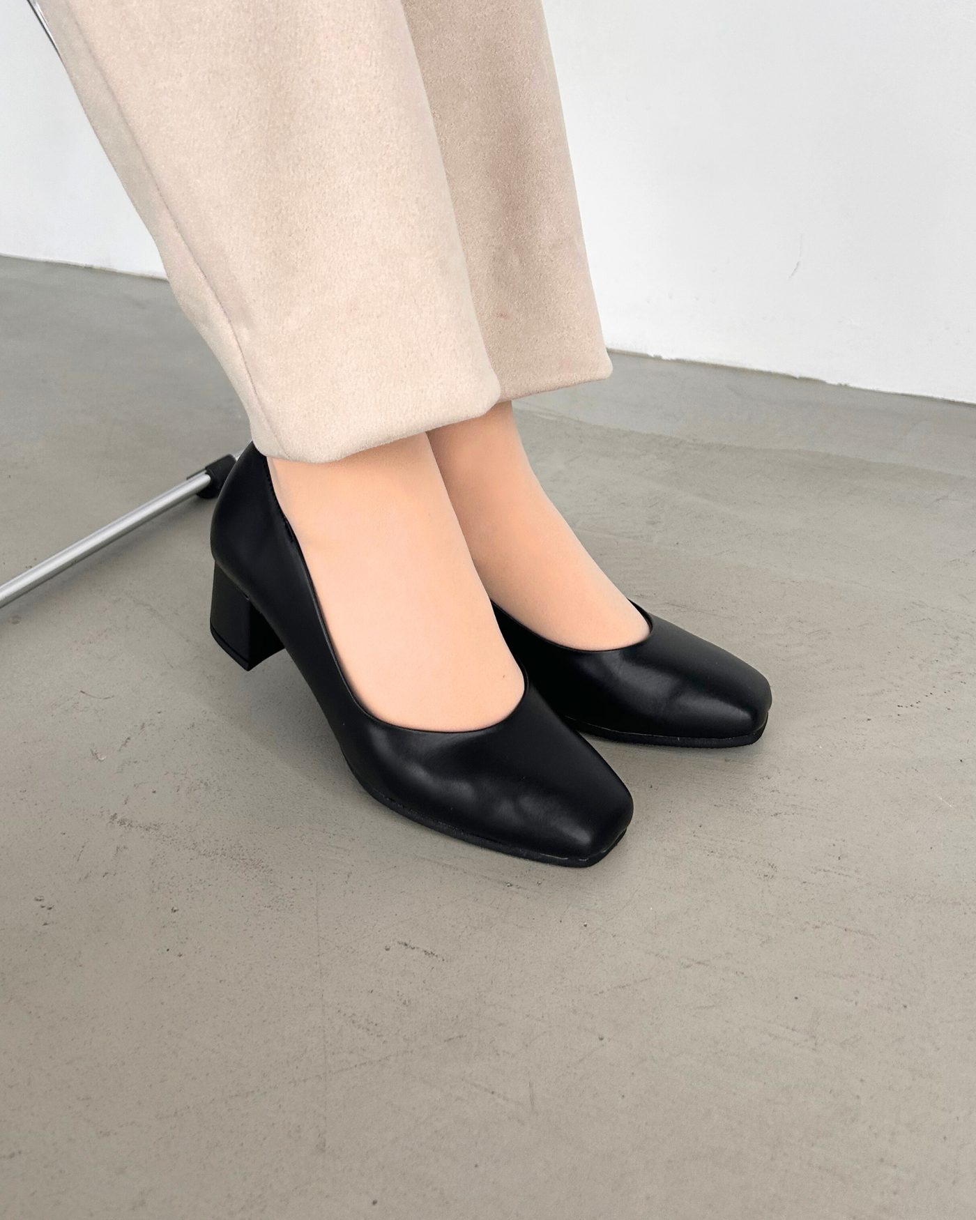 【マシュマロフィット】スクエアトウパンプス