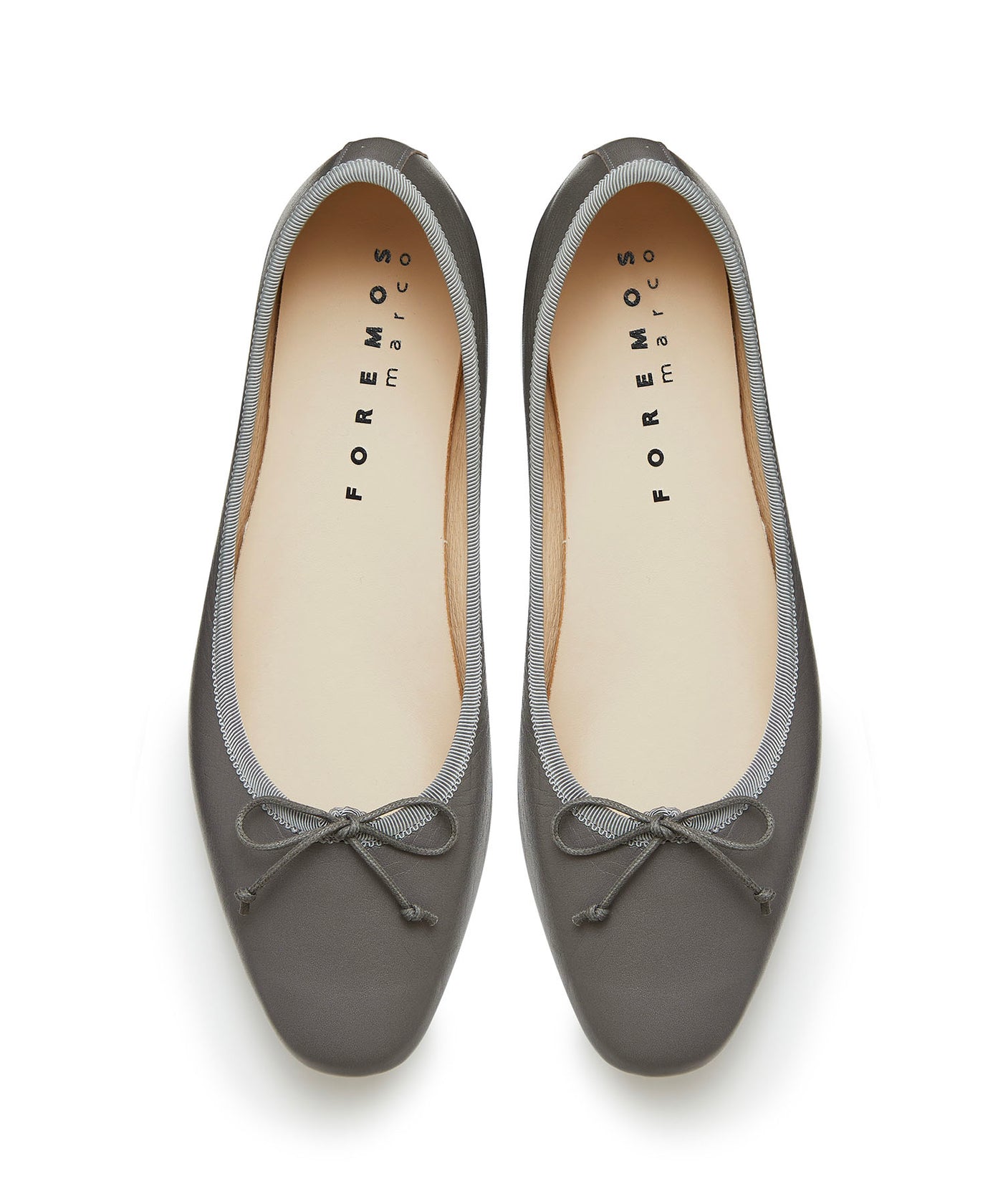 バレエパンプス