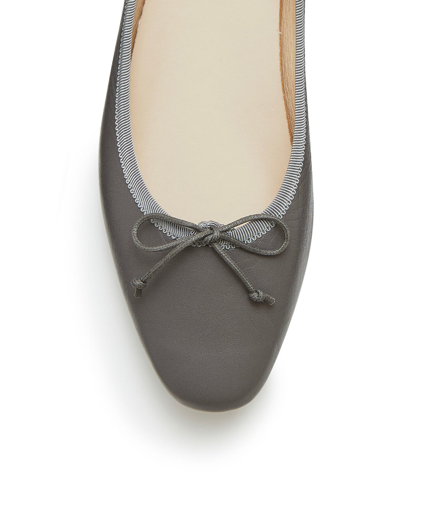 バレエパンプス