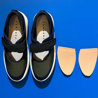 ベルテッドスニーカー