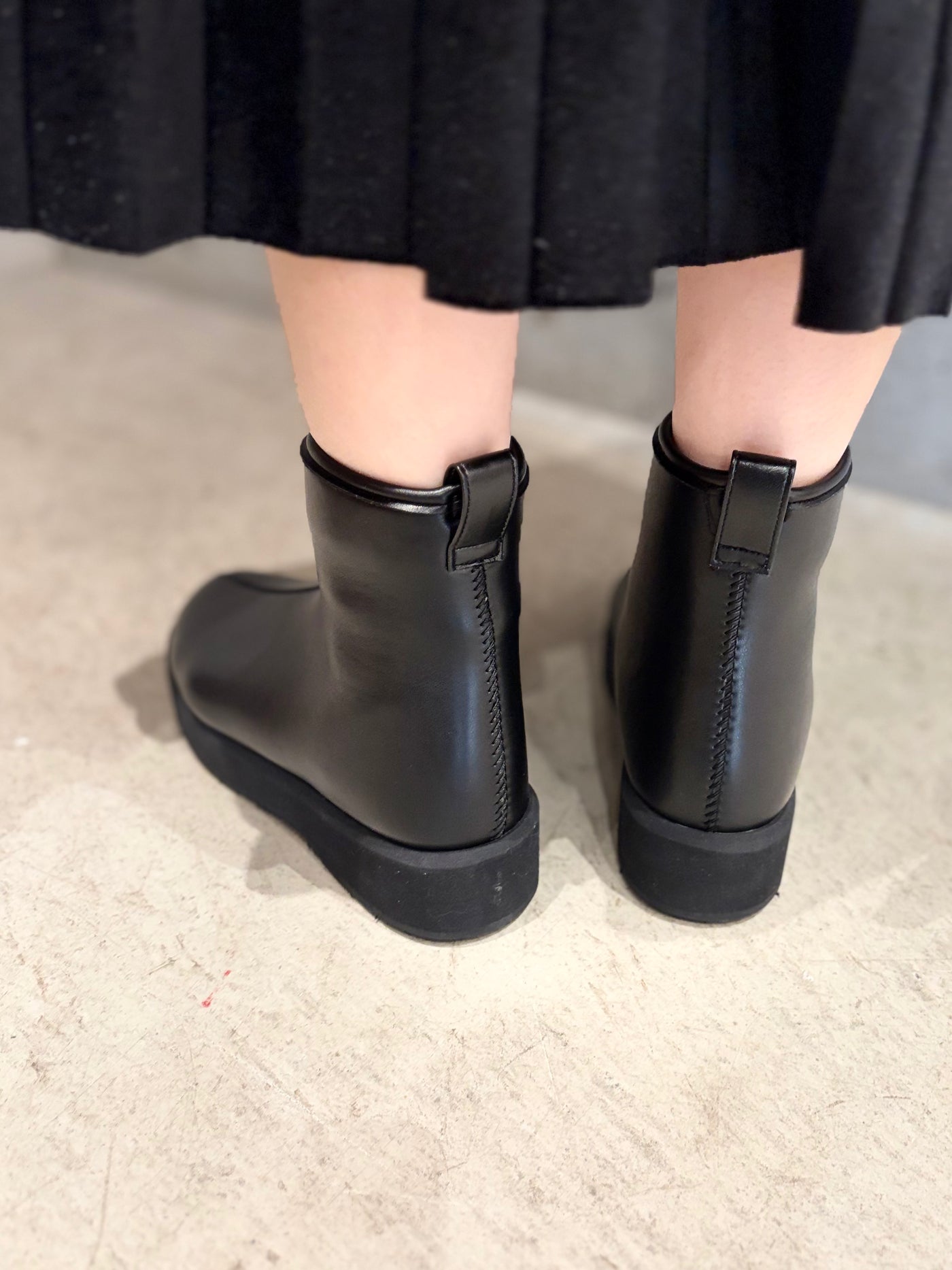 プラットフォームストレッチショートブーツ