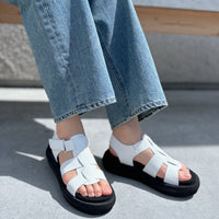 【マシュマロフィット】グルカサンダル