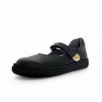 スニーカーメリージェン