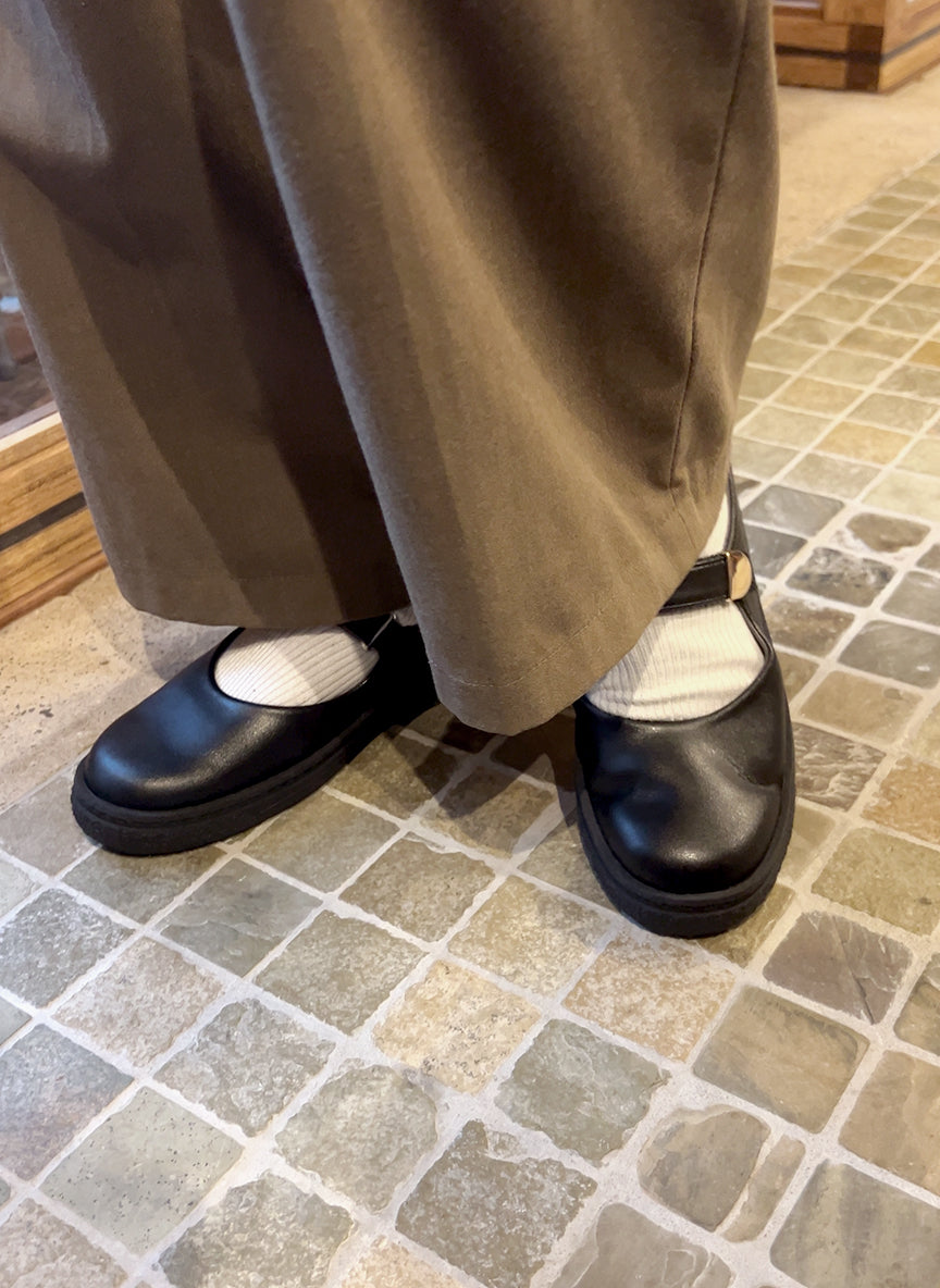 スニーカーメリージェン