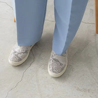 スリッポンスニーカー