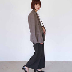 アシンメトリーカットパンプス