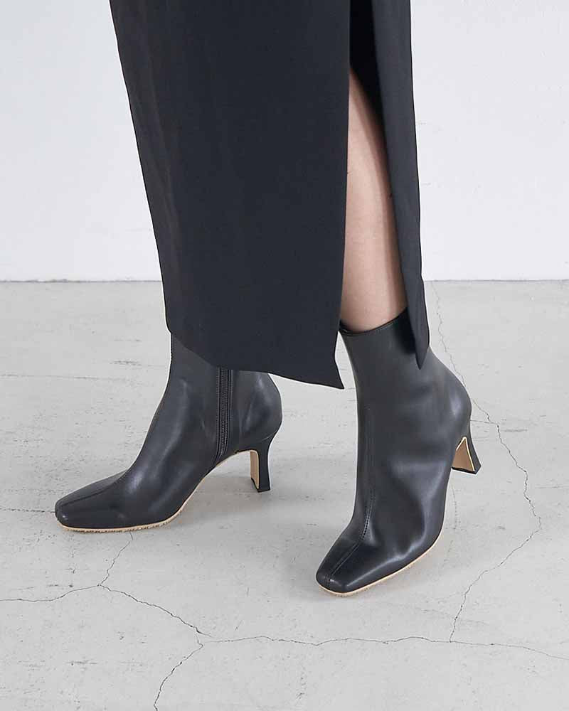 スクエアセンターシームブーツ