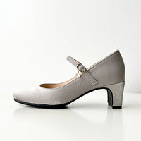 【マシュマロフィット】ビジューストラップパンプス