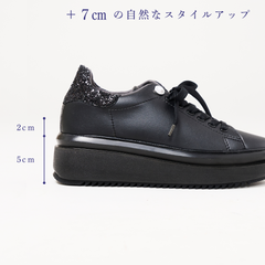 プラットフォームビジュースニーカー