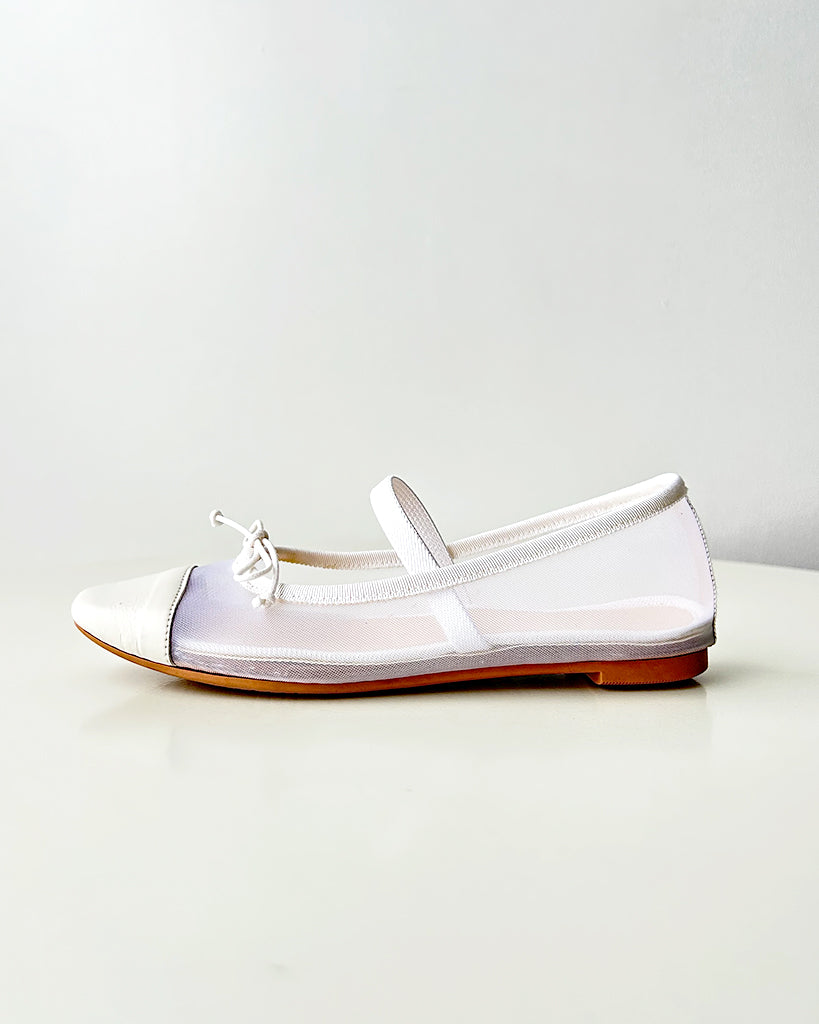 ストラップ付チュールバレエ