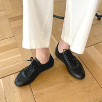 ポケッタブルスニーカー