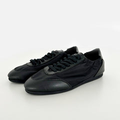 ポケッタブルスニーカー